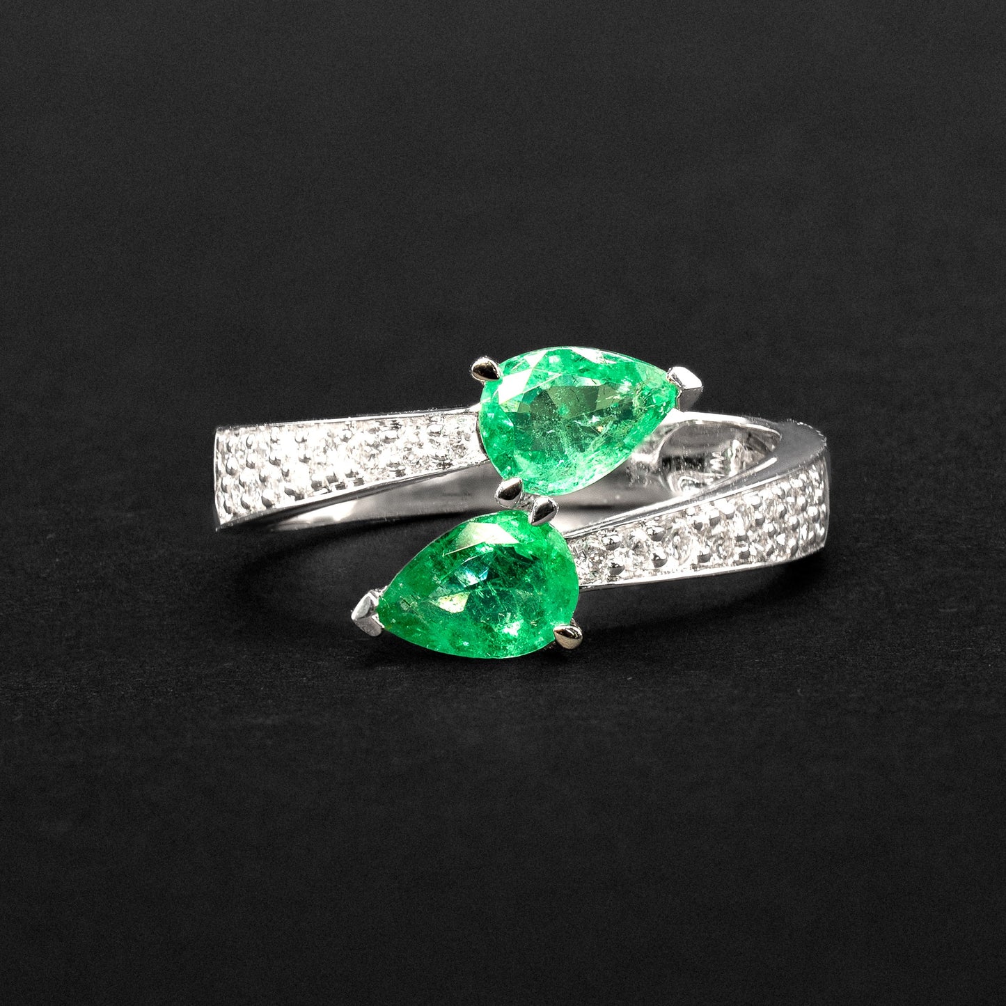 Toi et Moi émeraudes et diamants