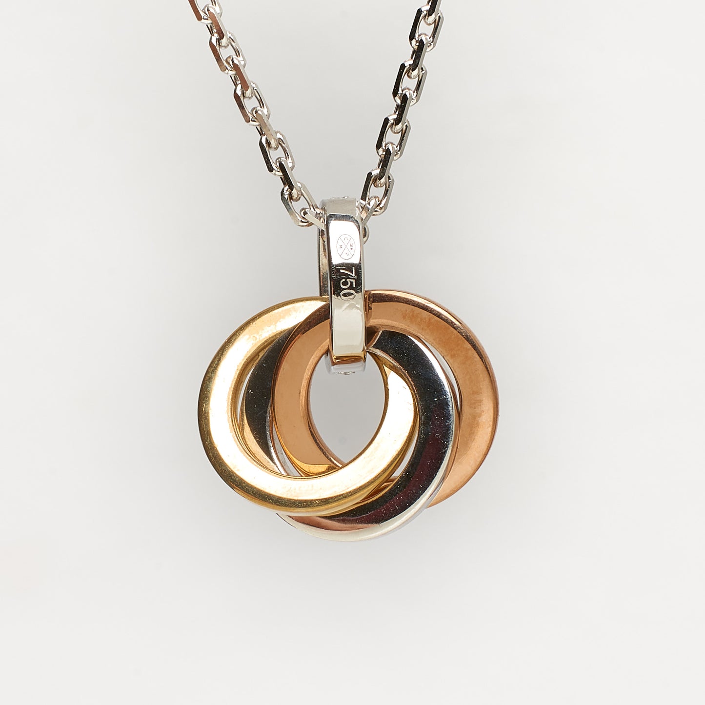 pendentif trois ors et diamants