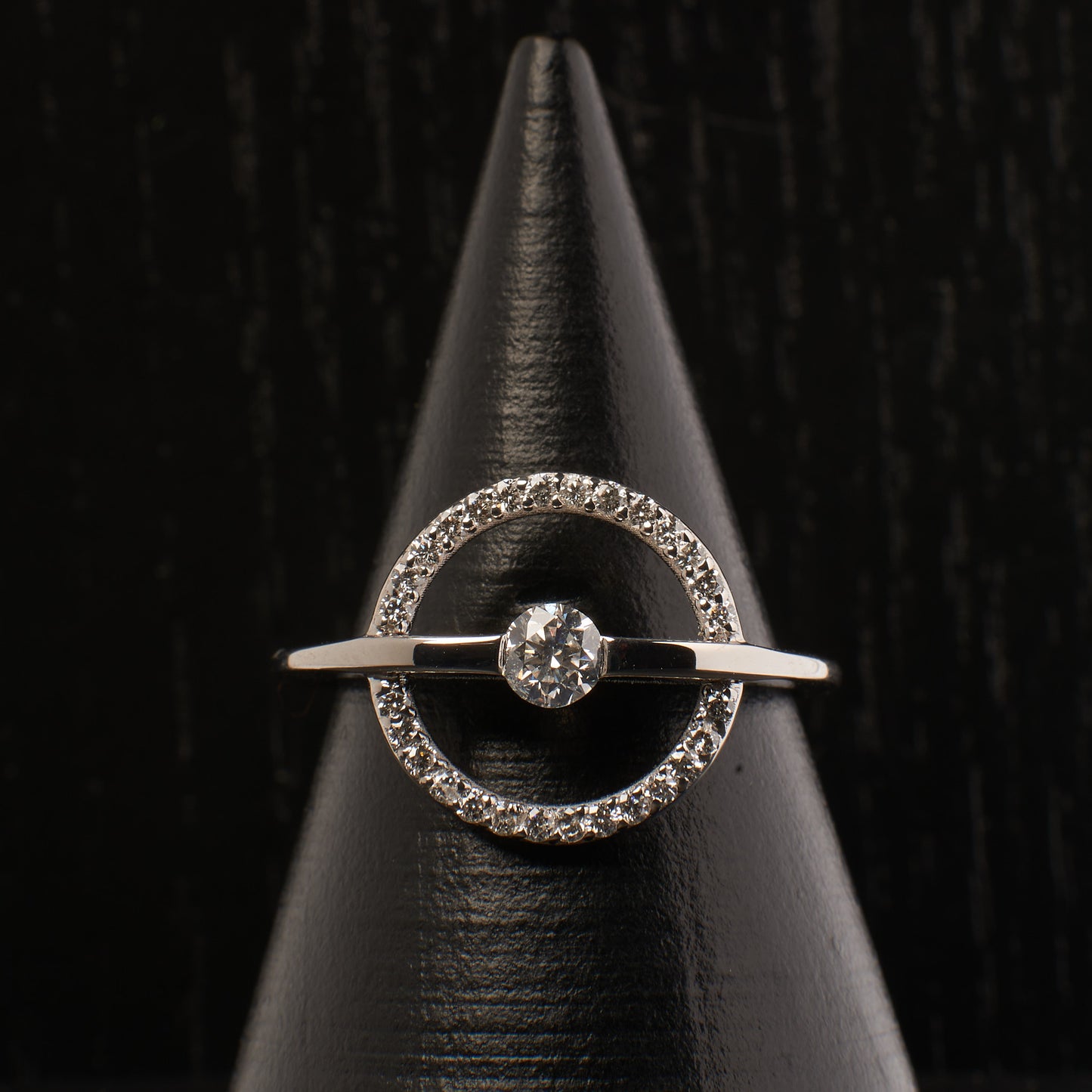 Bague Saturne vue de face
